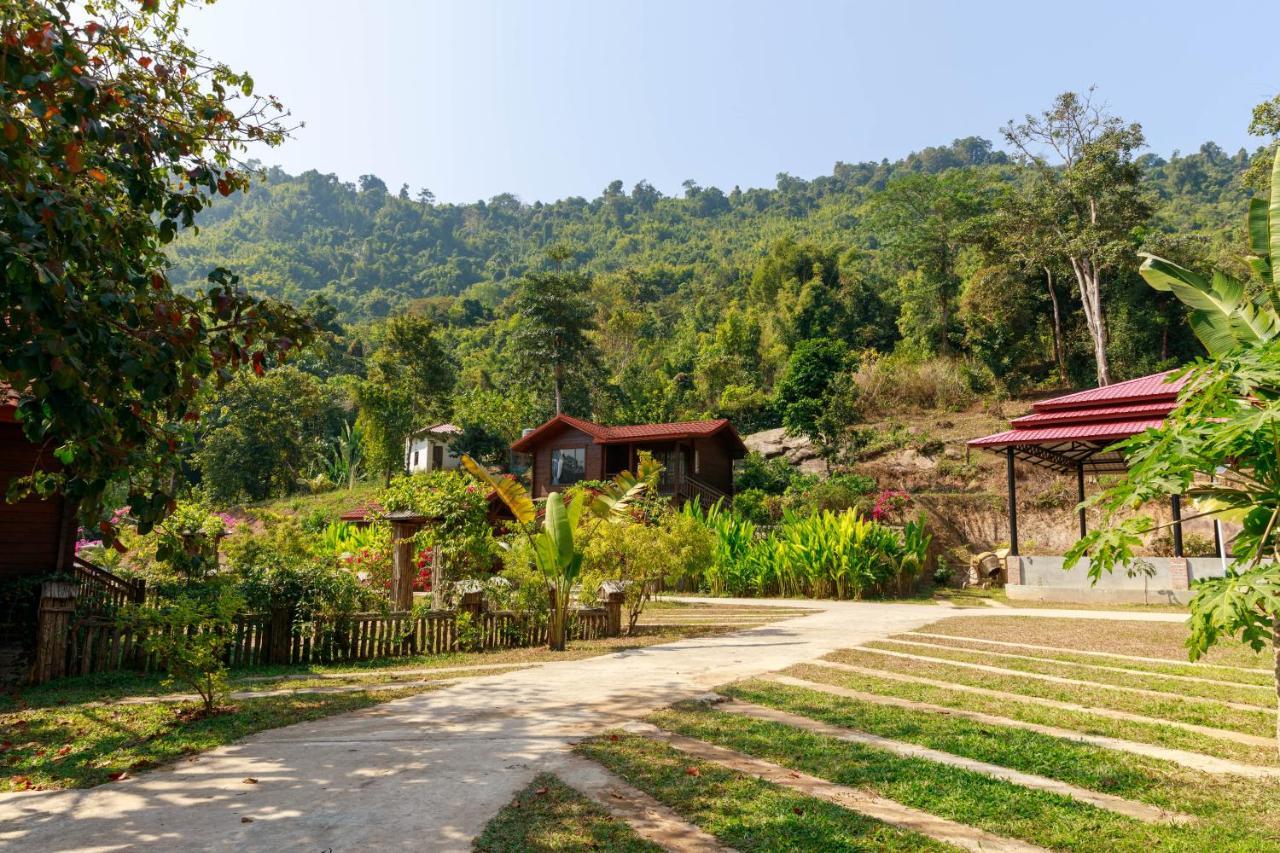 Dansavanh Namngum Resort Ban Keun Exteriör bild