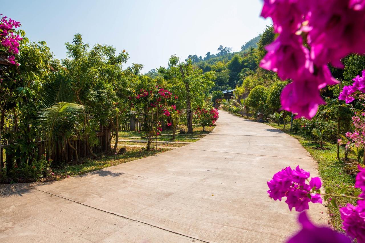 Dansavanh Namngum Resort Ban Keun Exteriör bild