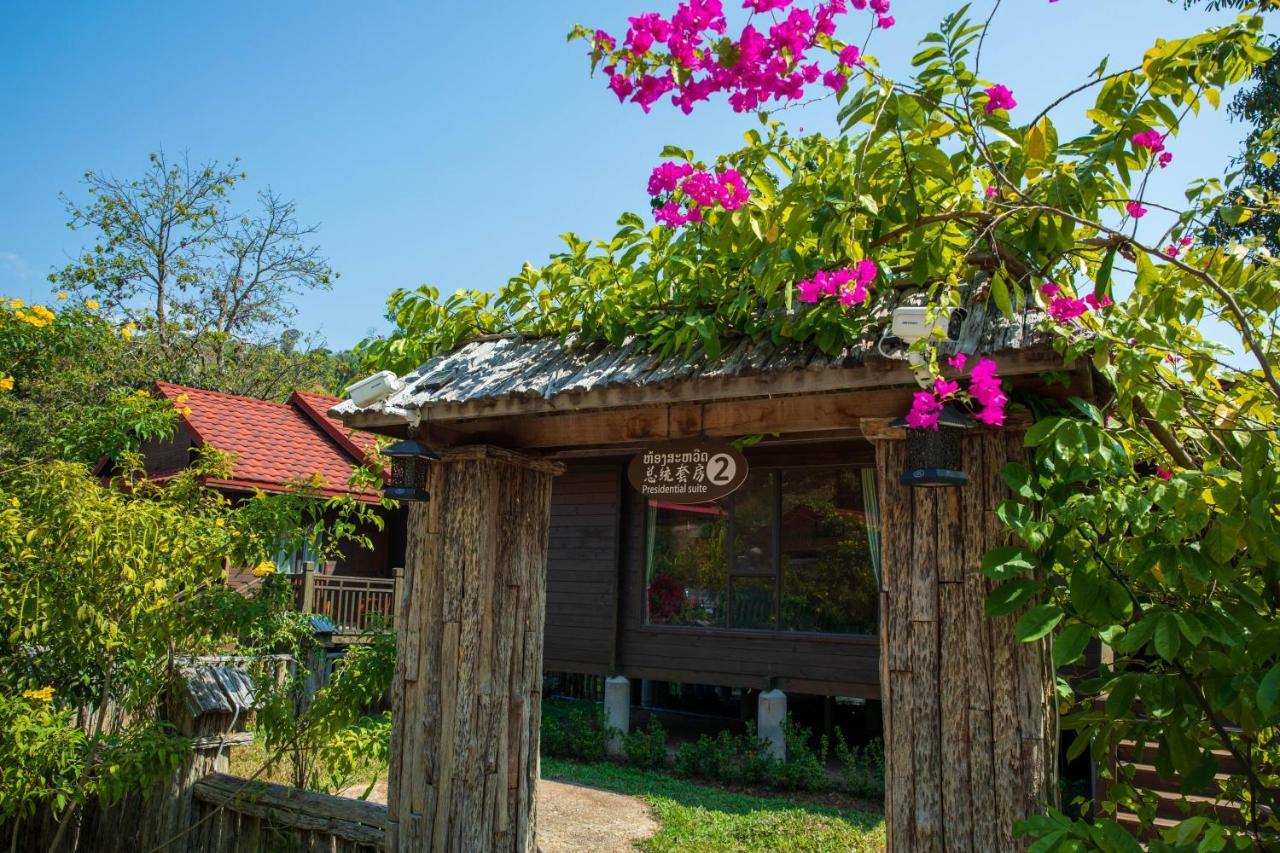 Dansavanh Namngum Resort Ban Keun Exteriör bild