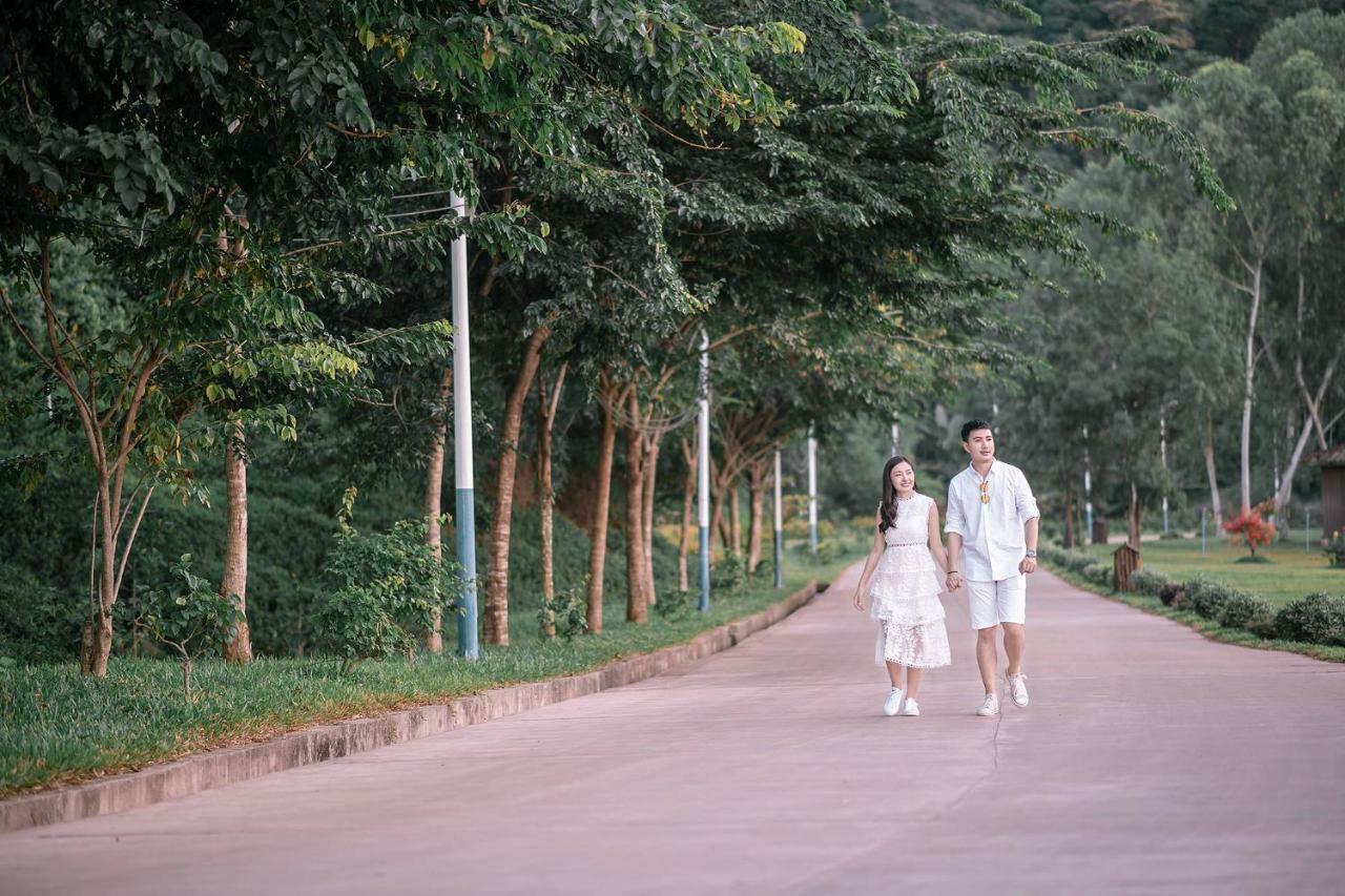 Dansavanh Namngum Resort Ban Keun Exteriör bild